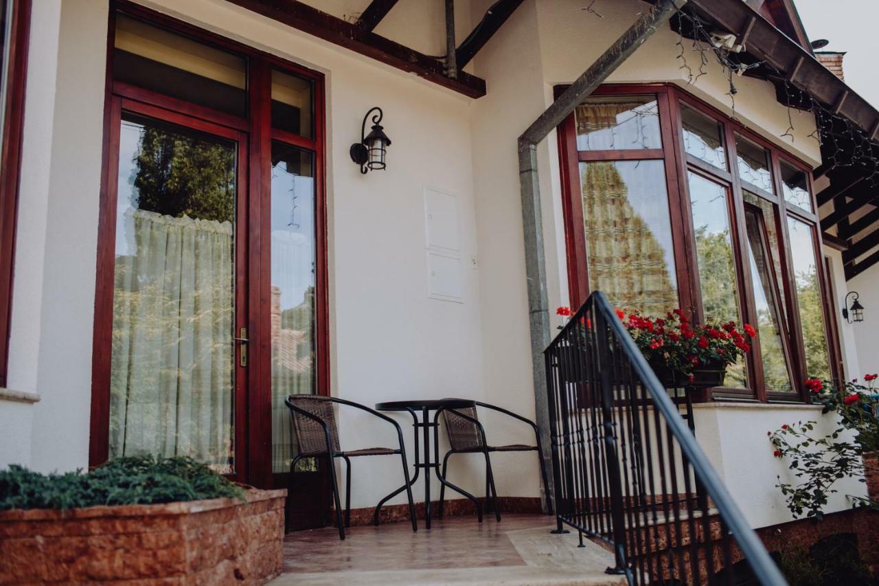 Vila Missy Ντέβα Εξωτερικό φωτογραφία
